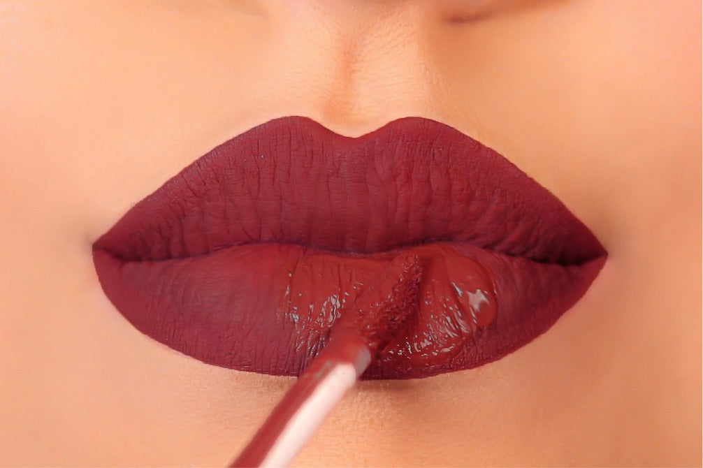 BATOM LIQUIDO MATTE - VERMELHO QUEIMADO