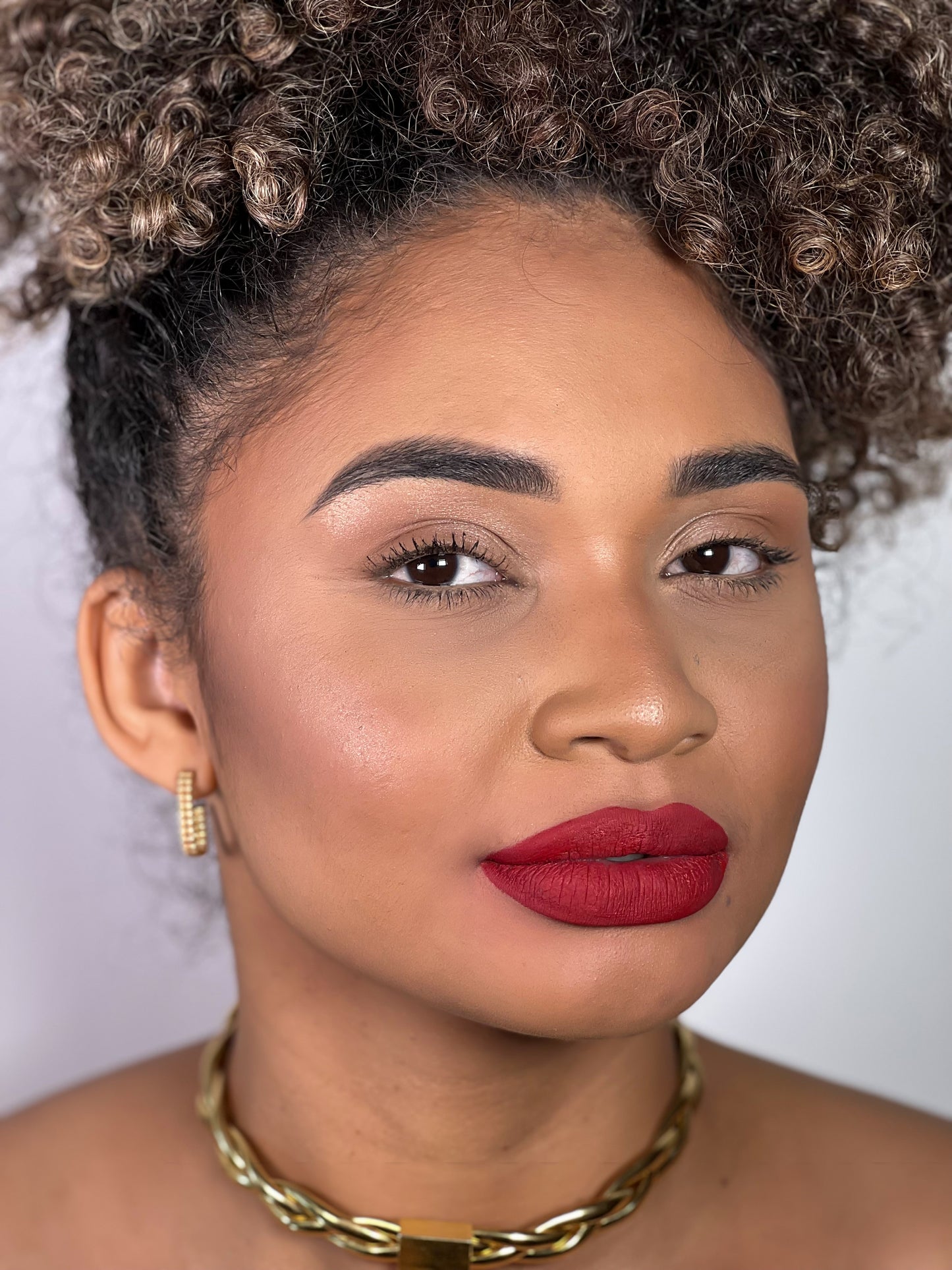 BATOM LIQUIDO MATTE - VERMELHO QUEIMADO